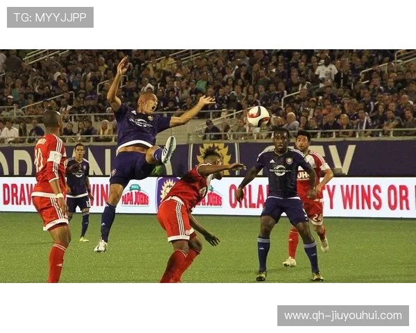 从足球导播视角解析比赛镜头语言与转播叙事策略 从足球导播视角解析比赛镜头语言与转播叙事策略