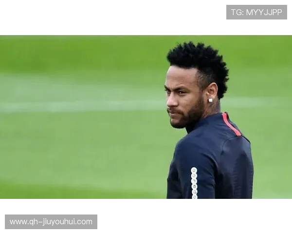 黑皮男生踢足球必备帅气发型推荐 力量与活力兼具的潮流造型解析